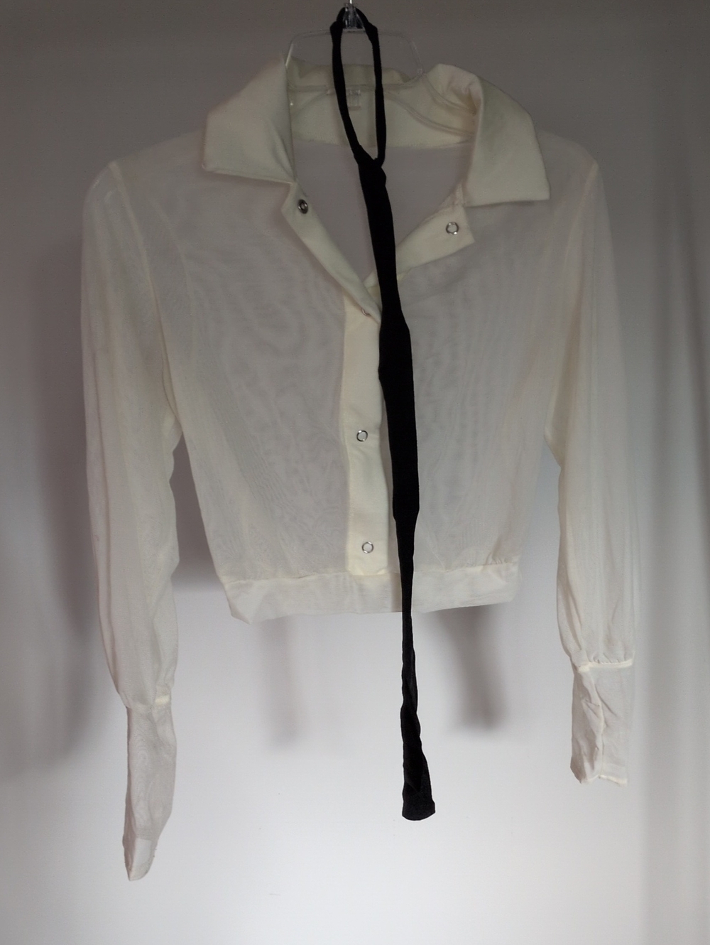 Kelley Cropped Ivory Button-Front Dance Top with Collar